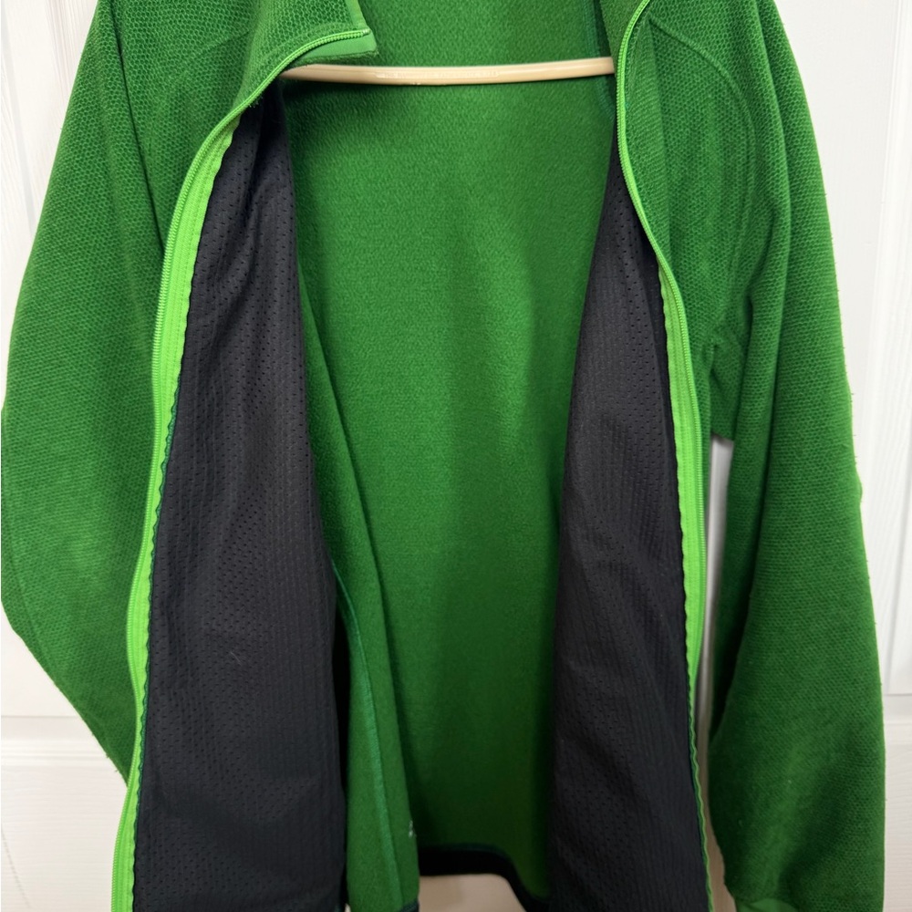 Arc'teryx Women’s Bright Green Full-Zip Textured Fleece Jacket - Picture 7 of 11